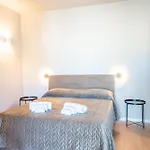 Tuveri Boutique דירה קליארי