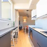 Tuveri Boutique דירה